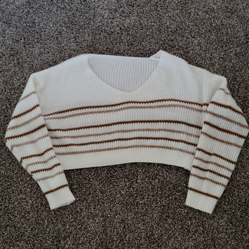 Cropped sweater